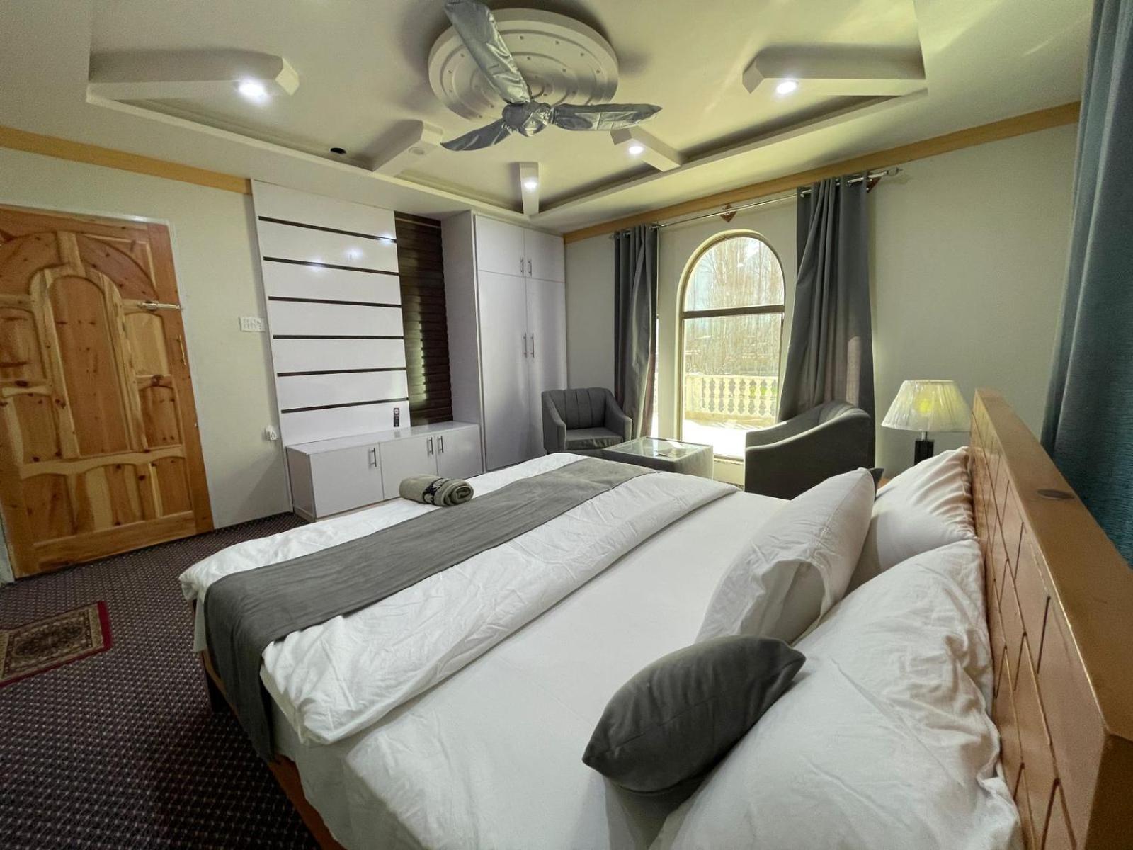 Skardu Saraye Hotel & Resort Exterior foto